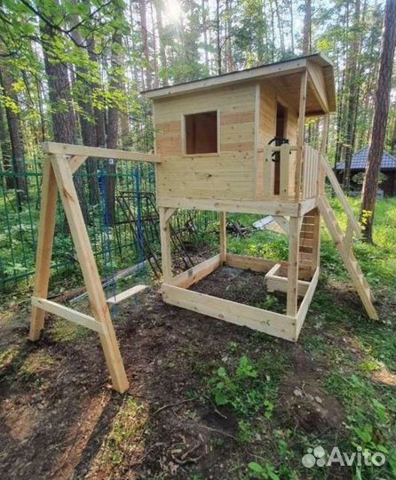 Детский игровой домик из дерева массива сосны