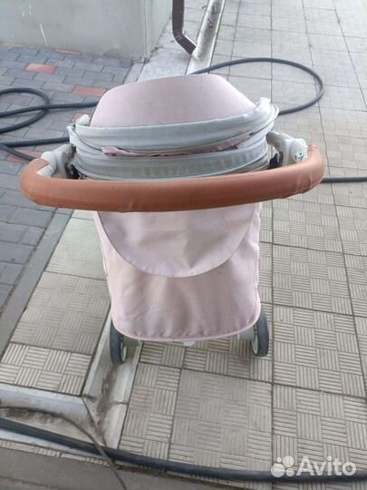 Продам прогулочную коляску