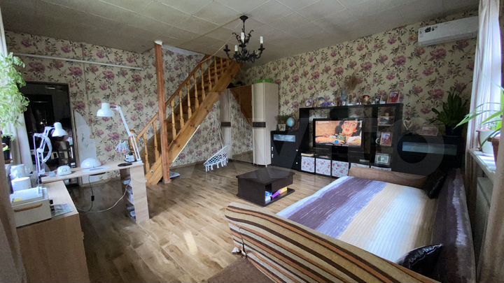 Дом 144 м² на участке 6,5 сот.