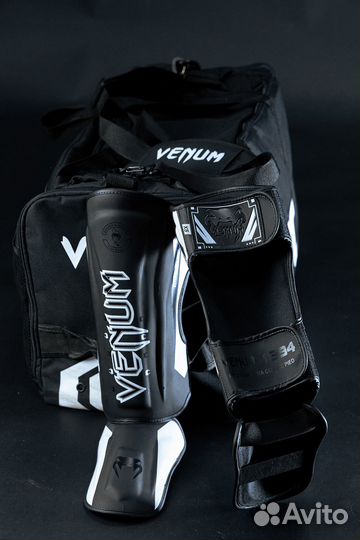 Защита голени и стопы Venum Black