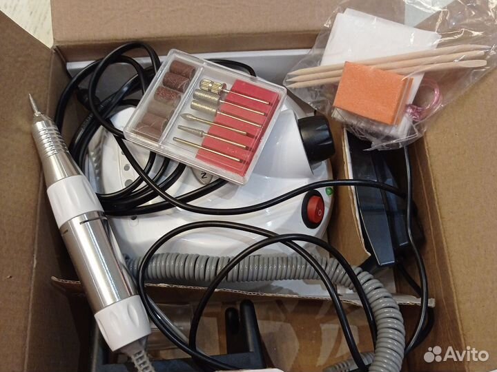 Машинка для маникюра и педикюра