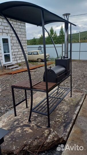 Мангал с крышей