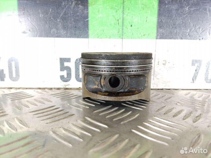 Поршень Opel Omega B