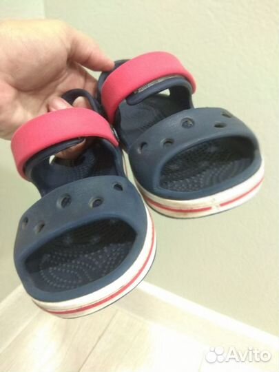 Сандали Crocs c 8+сланцы, плавки и кепка