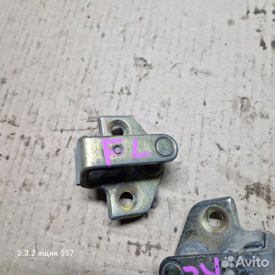 Концевик двери левый ford focus 1