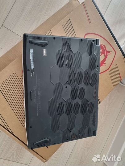 Ноутбук MSI Sword 15 A11UE-212XRU