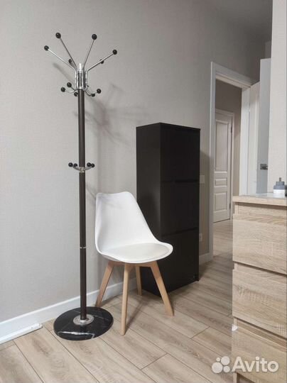 Вешалка для одежды напольная