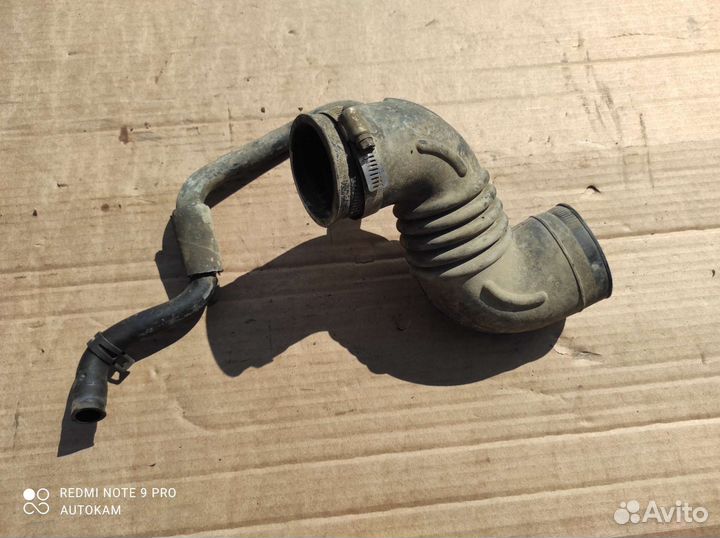 Патрубок воздушного фильтра Geely Emgrand ec7