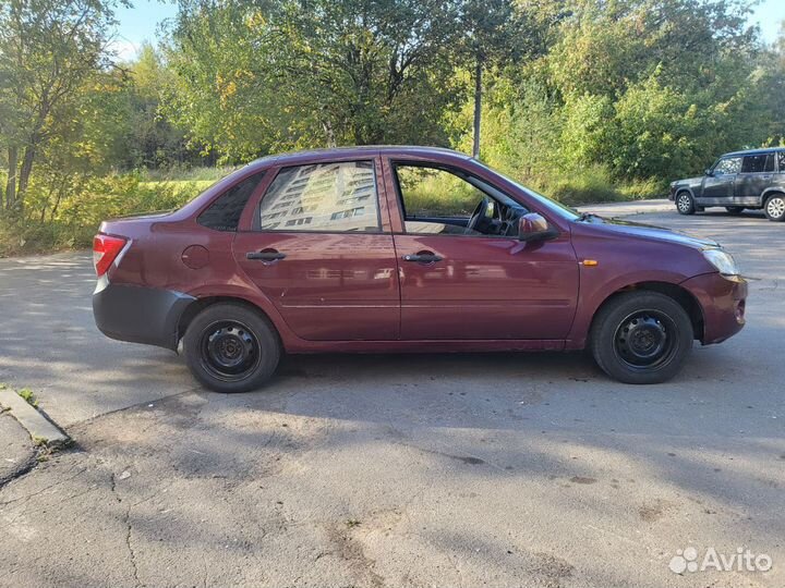 LADA Granta 1.6 МТ, 2012, 299 999 км