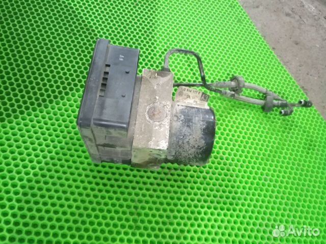 Блок ABS Volkswagen Golf 4 1J0614117E