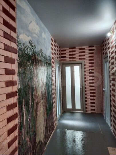 3-к. квартира, 80 м², 1/2 эт.