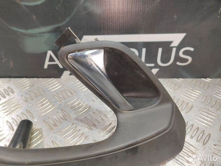 Ручка двери задняя левая Volkswagen Polo 5 1.6