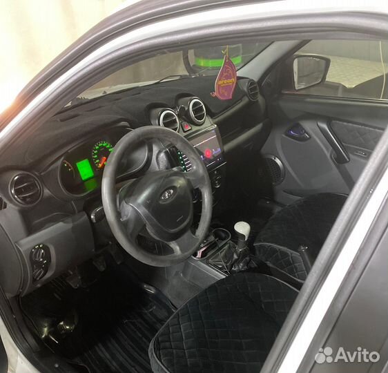 LADA Granta 1.6 МТ, 2015, 111 111 км