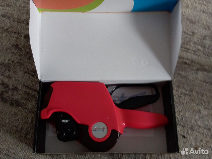 Этикет -пистолет