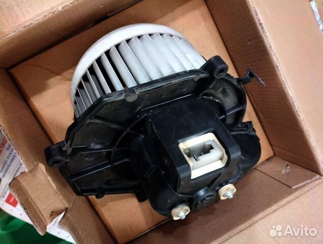 Моторчик отопителя Citroen Berlingo B9/ Peugeot