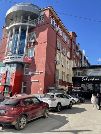 Офисное посещение 400 м², габ