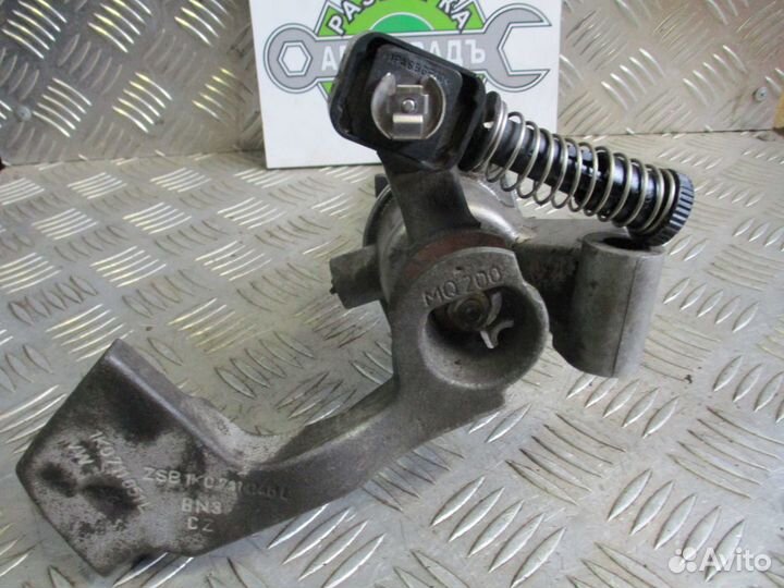 Механизм выбора передач Volkswagen Caddy 3 2007г