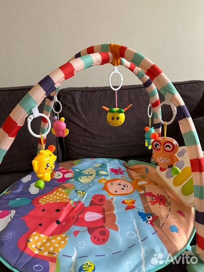Развивающий коврик