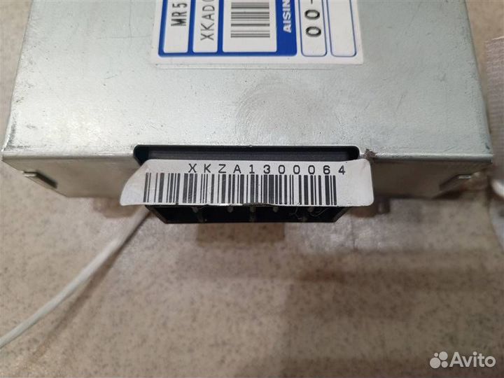 Блок управления АКПП Mitsubishi Pajero iO 1998-20