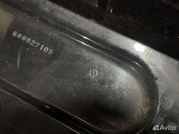 Крышка багажника Volkswagen Polo дефект