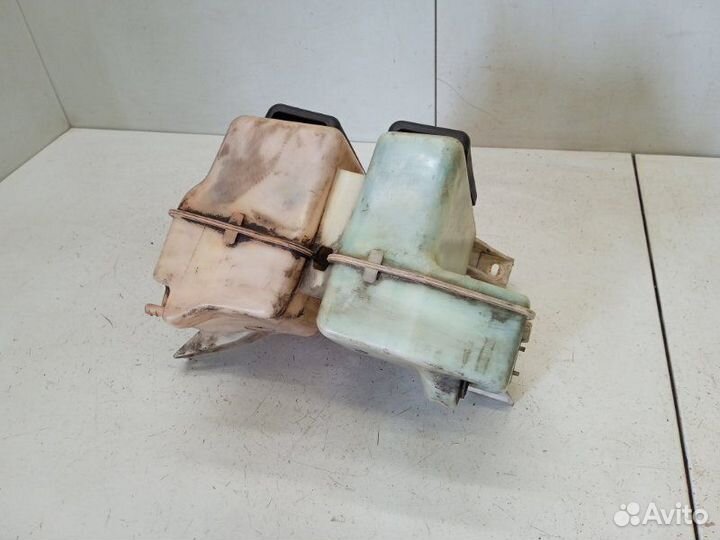 Бачок омывателя лобового стекла Ford Explorer 2