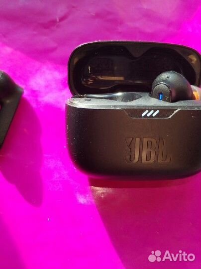 Bluetooth гарнитура Jbl tune 230. Новая