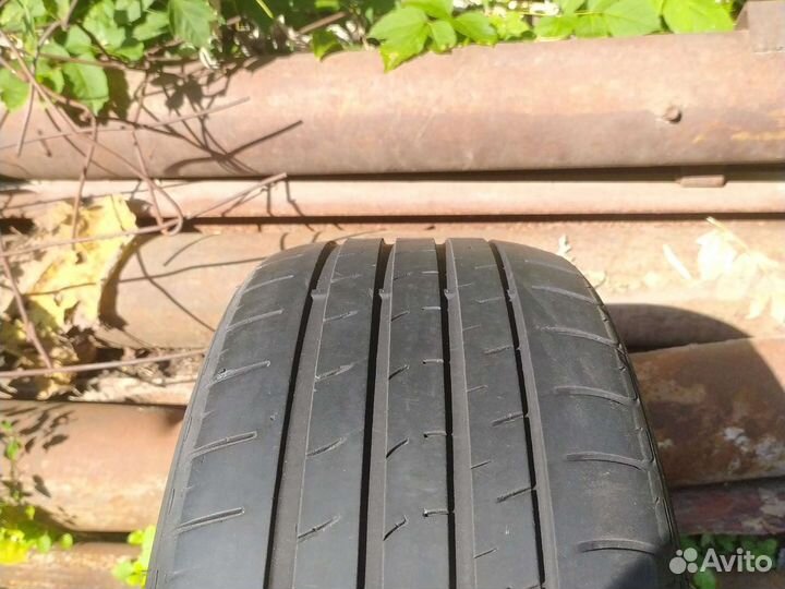 Nexen N Fera RU1 235/45 R19