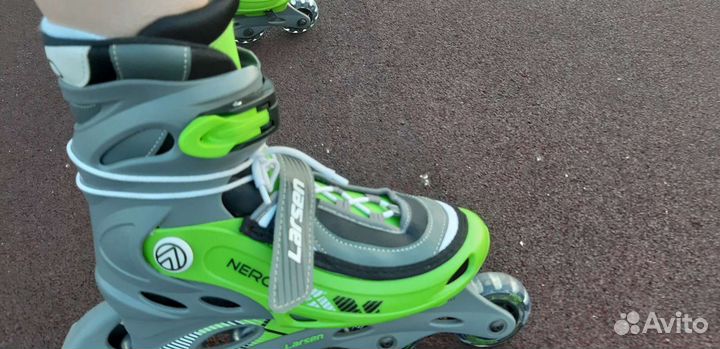 Роликовые коньки