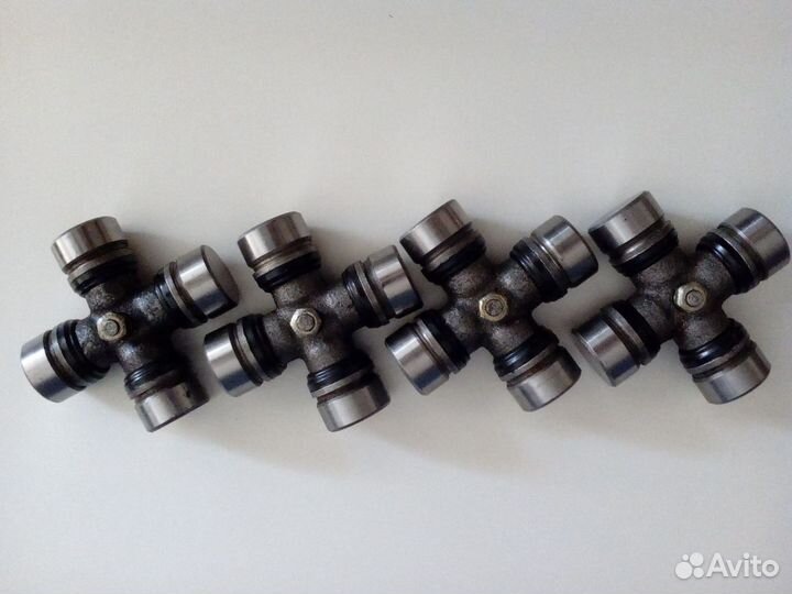 Крестовина карданного вала