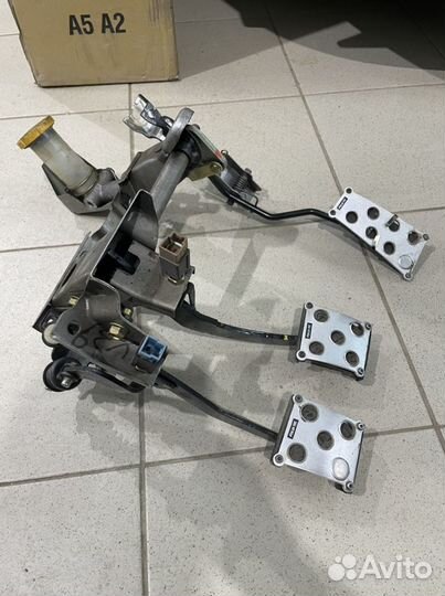 Педальный узел Subaru Impreza GC8 STI левый руль