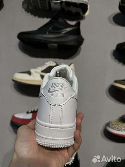 Кроссовки Nike air force 1