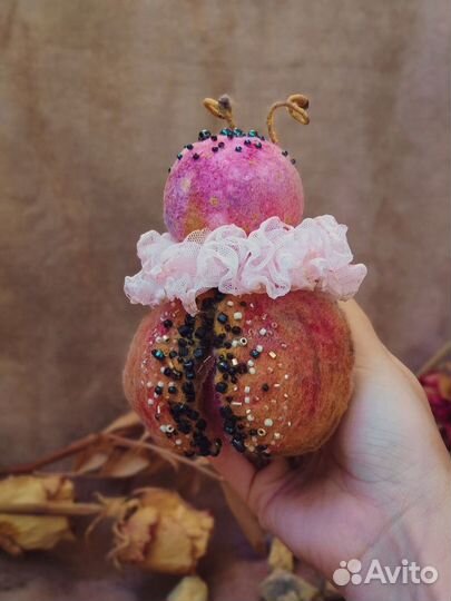 Игрушка ручной работы «светлячок»