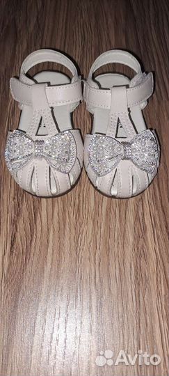 Босоножки для девочки