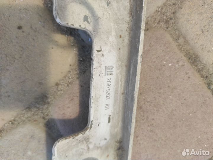 Петля капота Opel Astra J Опель Астра Ж