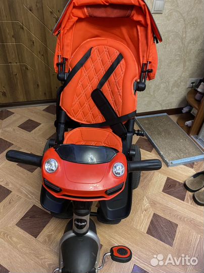 Трехколесная коляска