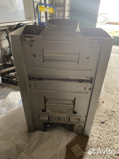 Газовая колонка ariston