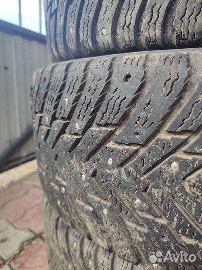 Nokian Tyres Hakkapeliitta 8 235/45 R18 98T