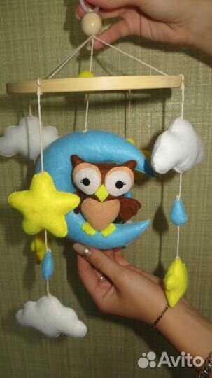 Мобиль на кроватку из фетра