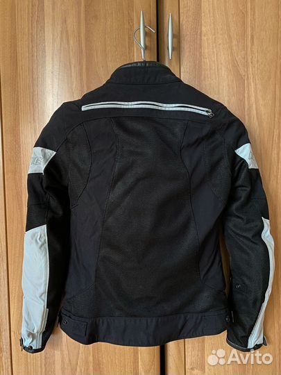 Мотокуртка женская
