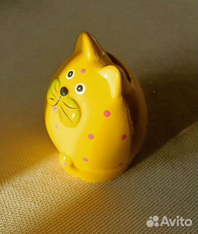Фигурка котиков (копилка)