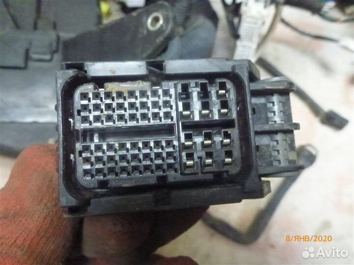 Проводка моторного отсека Toyota Rav4 ACA30 1AZ-FE