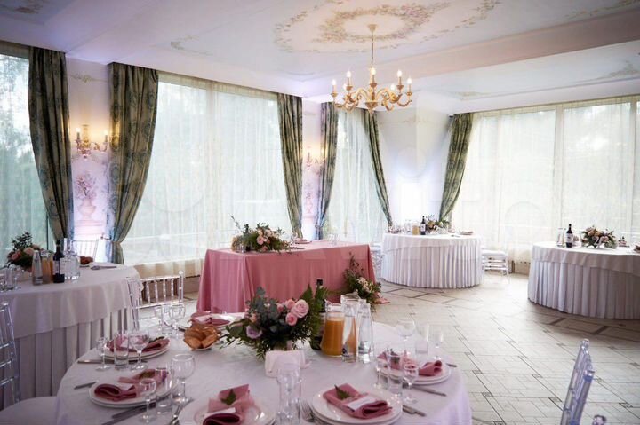 Коттедж 500 м² на участке 10 сот.