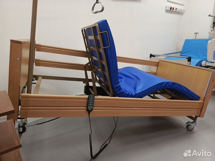 Кровать медицинская для лежачих больных