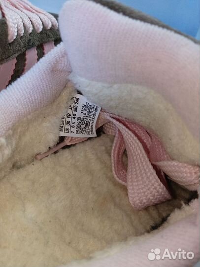 Кроссовки adidas зимние