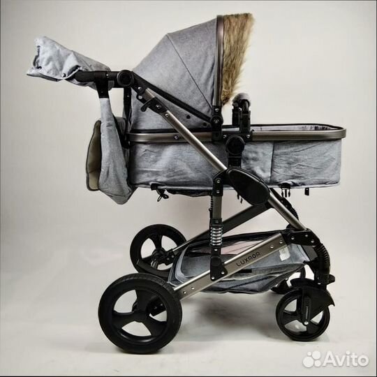 Прогулочная коляска Luxmom
