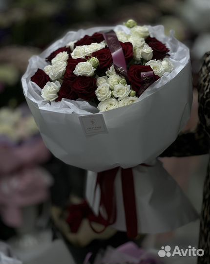 Голландские розы на 8 марта