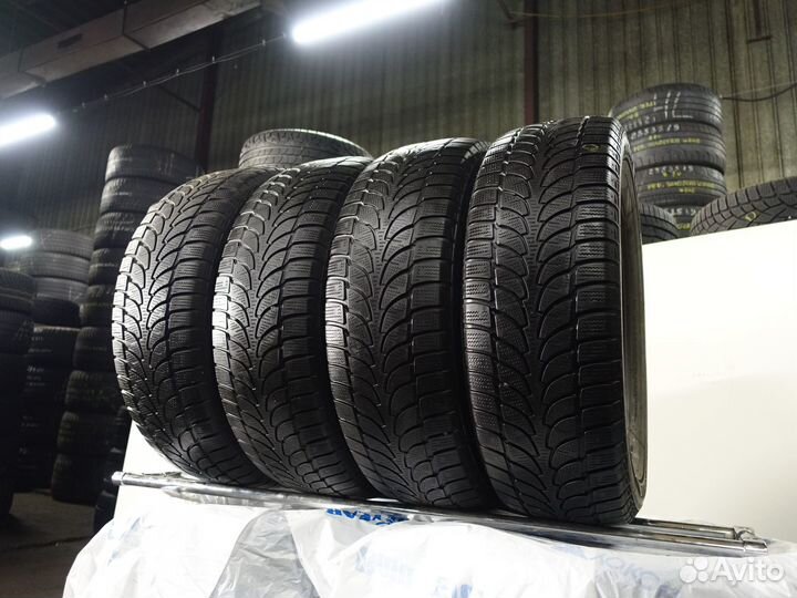 Bridgestone Blizzak LM-80 Evo 215/65 R16