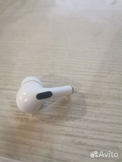 Airpods pro 1, наушник правый