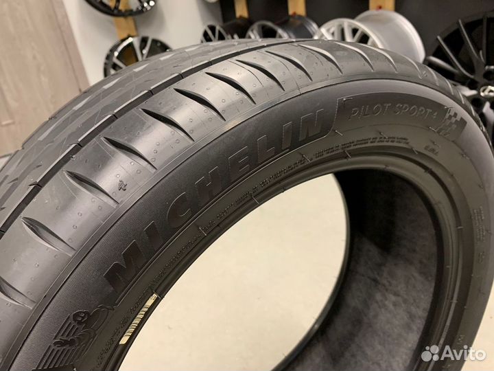 Michelin Pilot Sport 4 255/50 R19 107Y