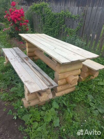 Продам стол со скамейками